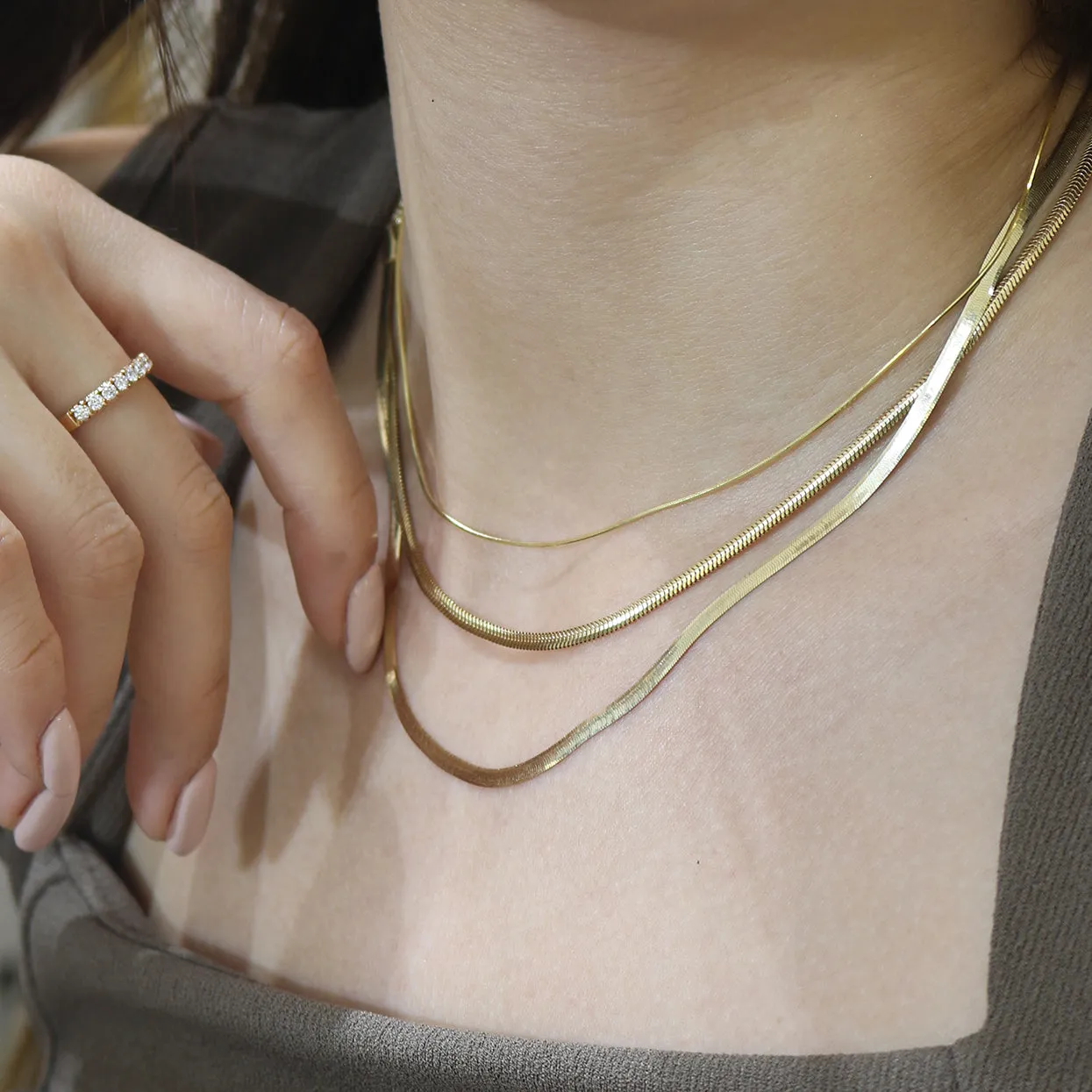 18k Yellow Gold 2.5mm Herringbone Chain Necklace