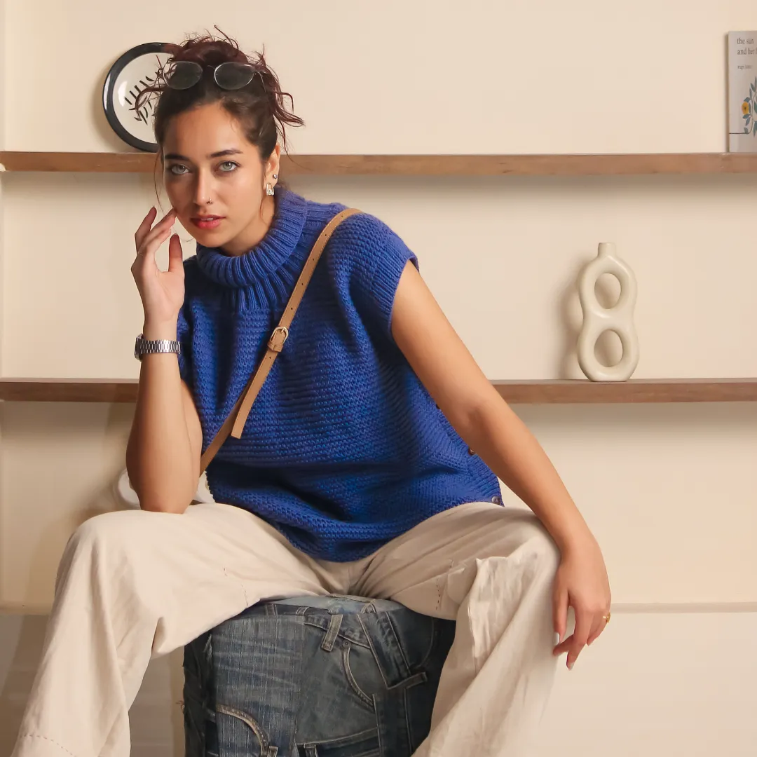 Ame Pullover – Cozy, Handknitted Wool for Modern Women