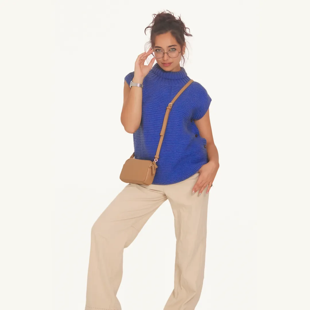 Ame Pullover – Cozy, Handknitted Wool for Modern Women