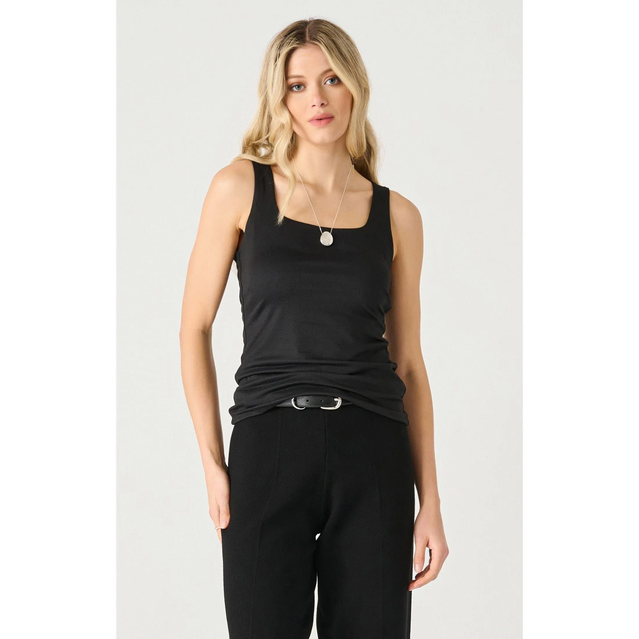 Dex Black Tape Essential Tank