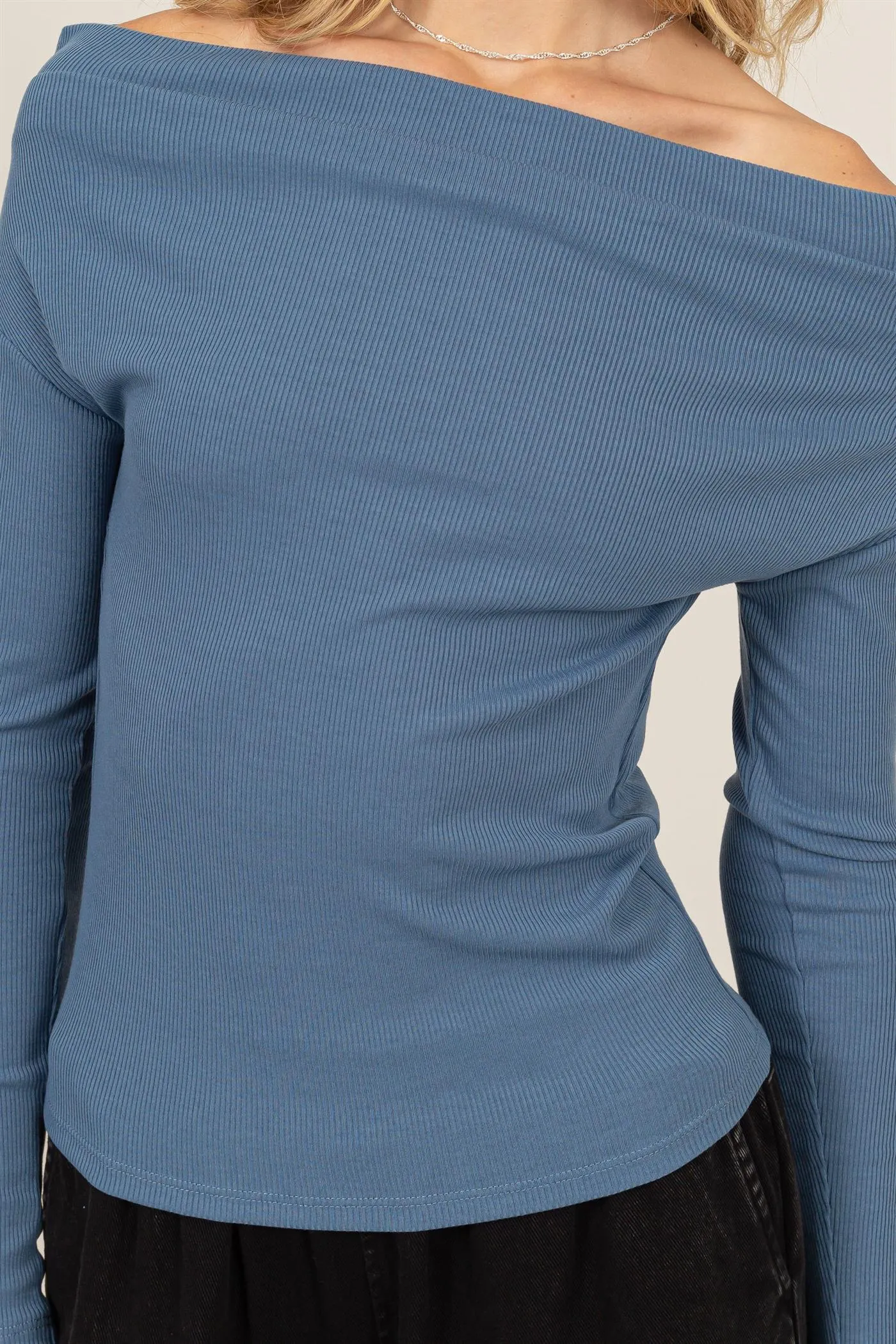 DZ24F361-OFF-THE-SHOULDER RIBBED KNIT TOP