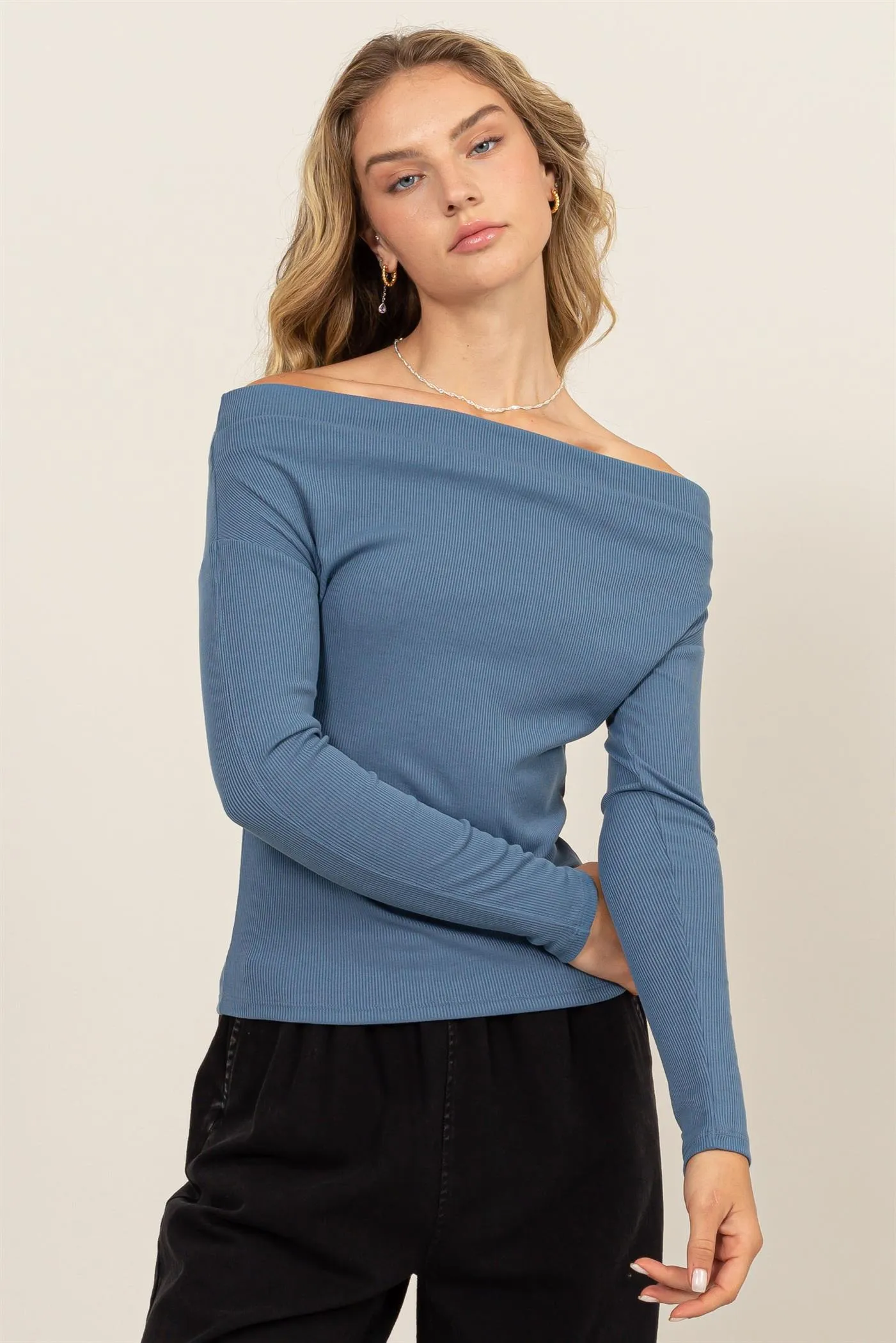 DZ24F361-OFF-THE-SHOULDER RIBBED KNIT TOP