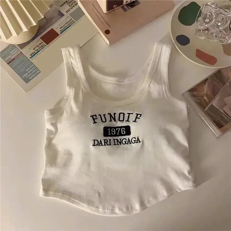 Embroidery Letter Knitted Short Tank Tops With Bra Pad Crop Top Woman Y2K Streetwear Fashion Women T-shirt Sleeveless Camisole