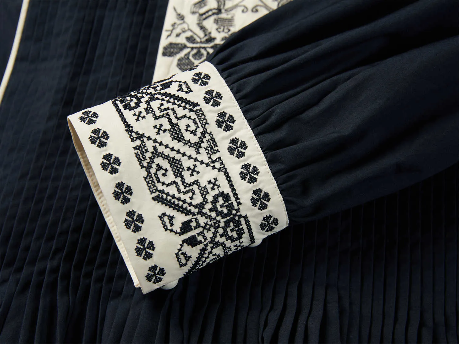 EP YAYING Chinese-style Embroidered Shirt