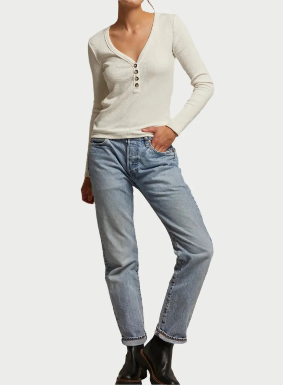 Evangeline Long Sleeve Vneck Top in Sugar