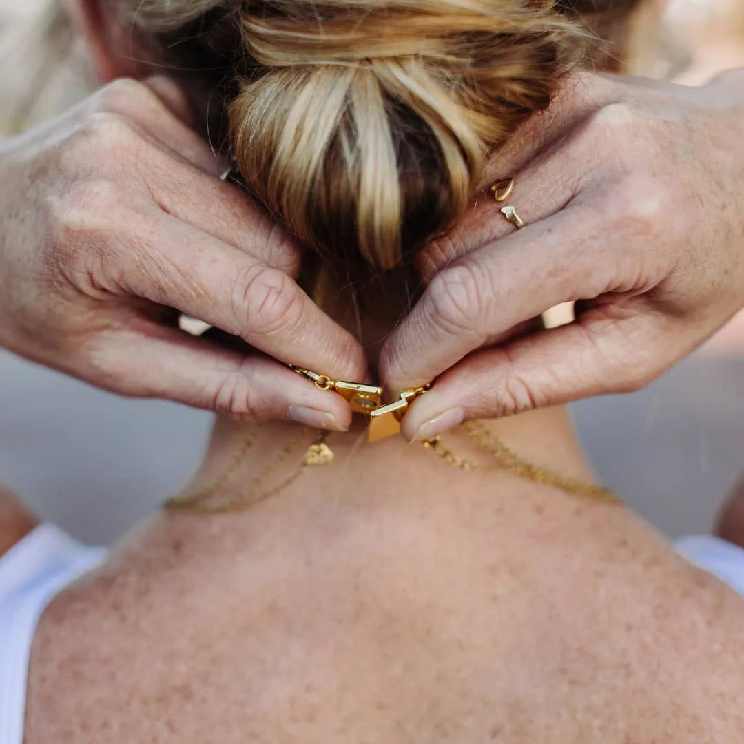 Gold Layering Necklace Clasp
