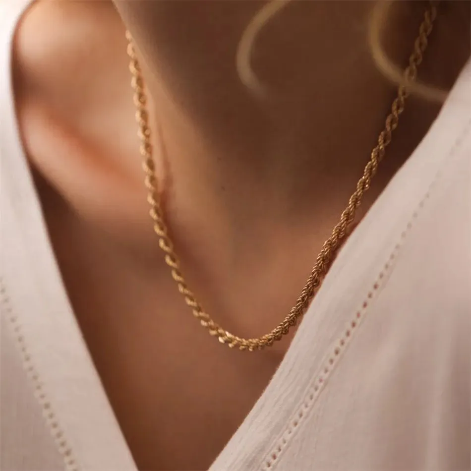 Gold twisted chain 4mm