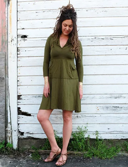 Hooded Eclipse Kangaroo Pocket Wanderer Short Dress