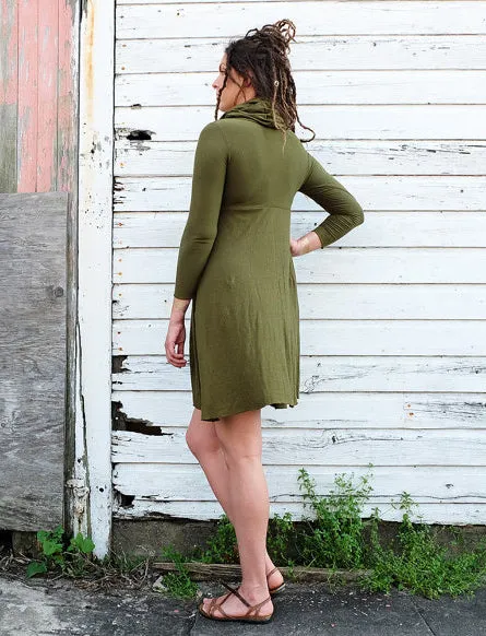 Hooded Eclipse Kangaroo Pocket Wanderer Short Dress
