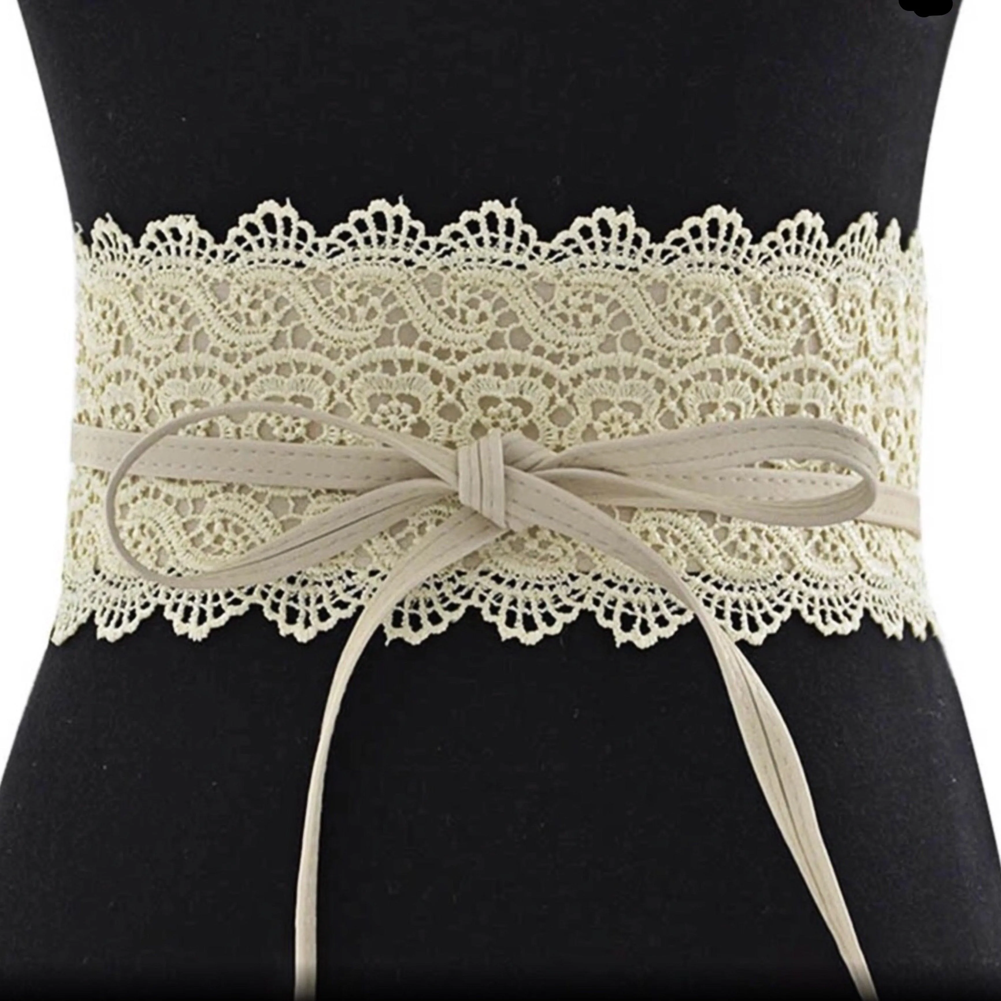 Ivory Scallop Adjustable Wrap Waist Belt