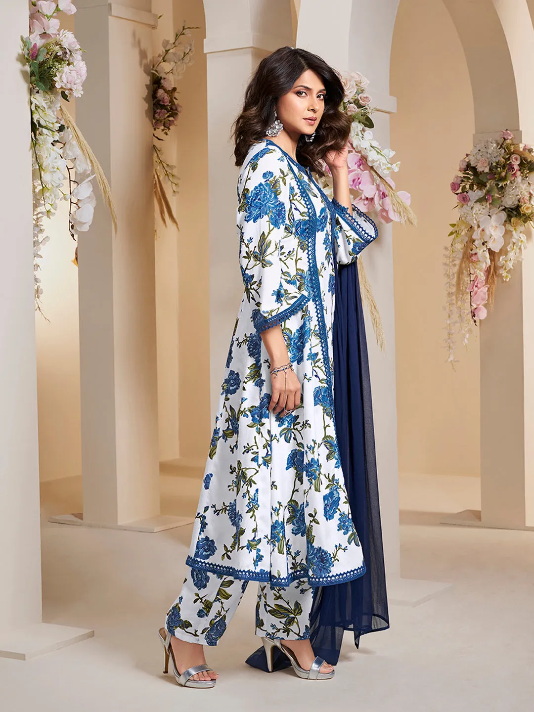 Jashvi Jennifer Winget Blue Floral Printed Kurta with Palazzos & Dupatta.
