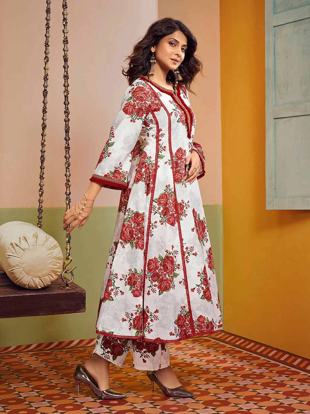 Jashvi Jennifer Winget Off White & Red Colour Floral Printed Kurta set