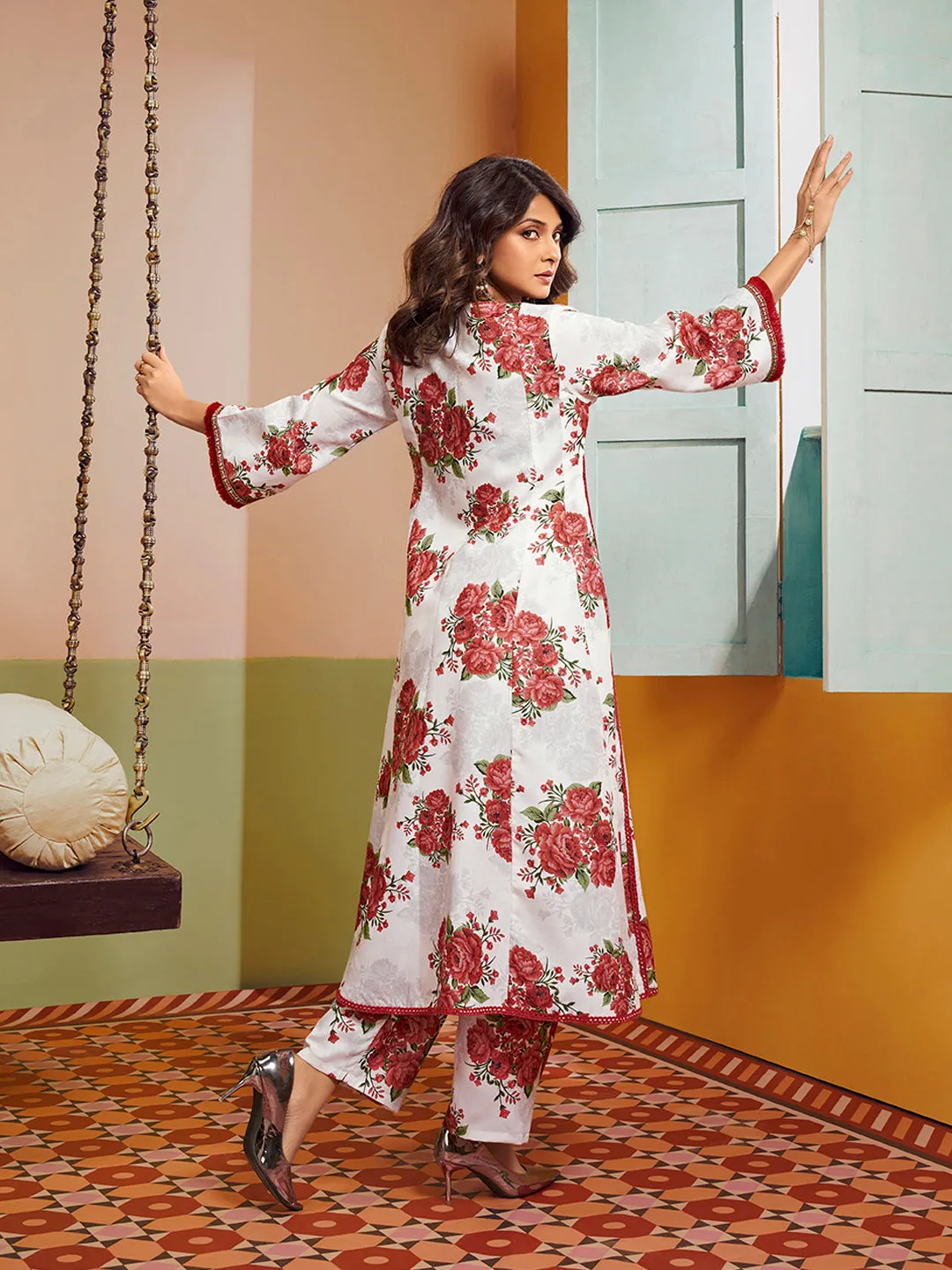 Jashvi Jennifer Winget Off White & Red Colour Floral Printed Kurta set