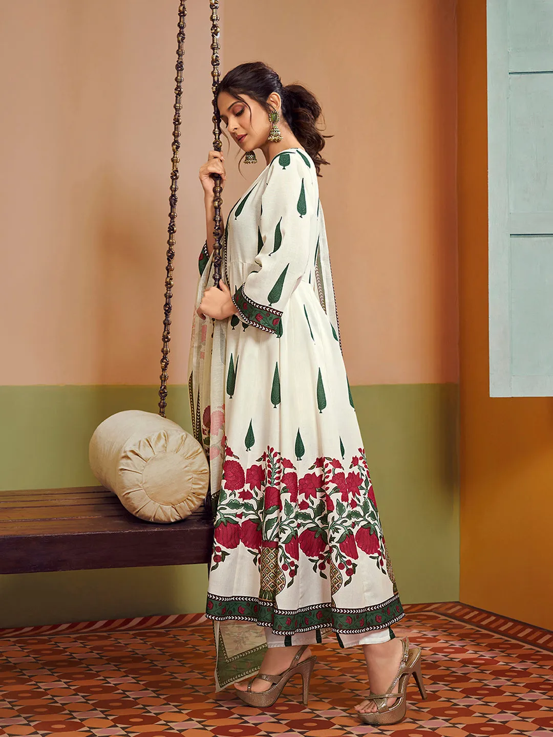 Jashvi Jennifer Winget Off White Floral Printed Anarkali Flared Kurta with Palazzos Dupatta.