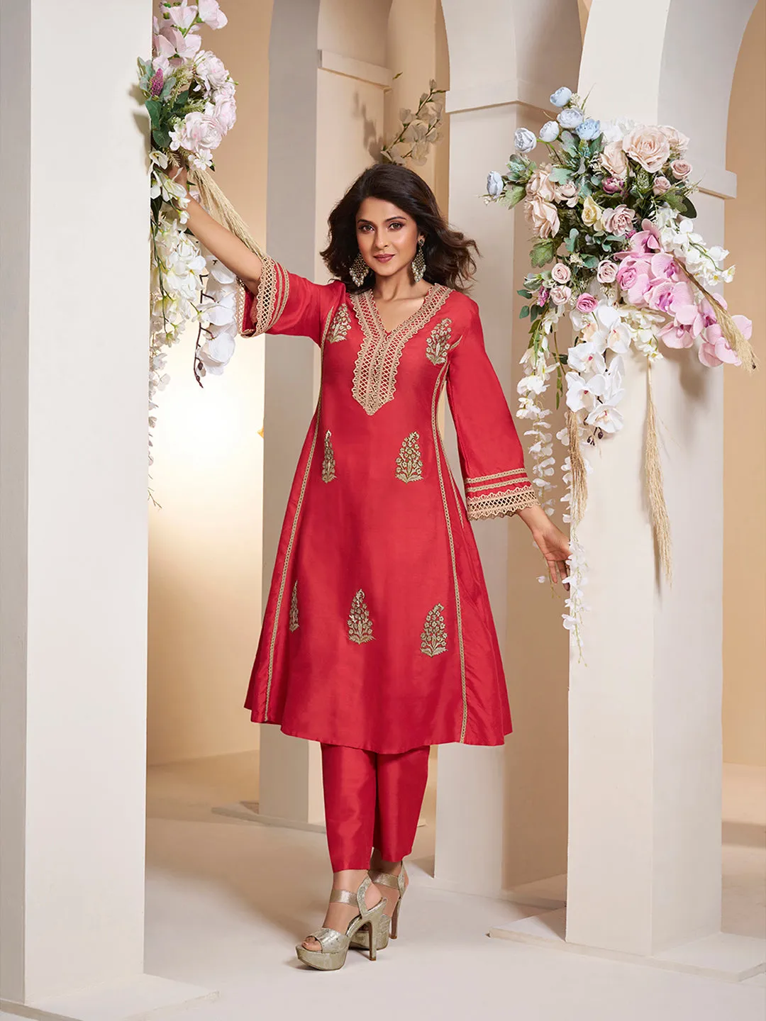 Jashvi Jennifer Winget Red colour Embroiderd Anarkali Flared Kurta with Palazzos.