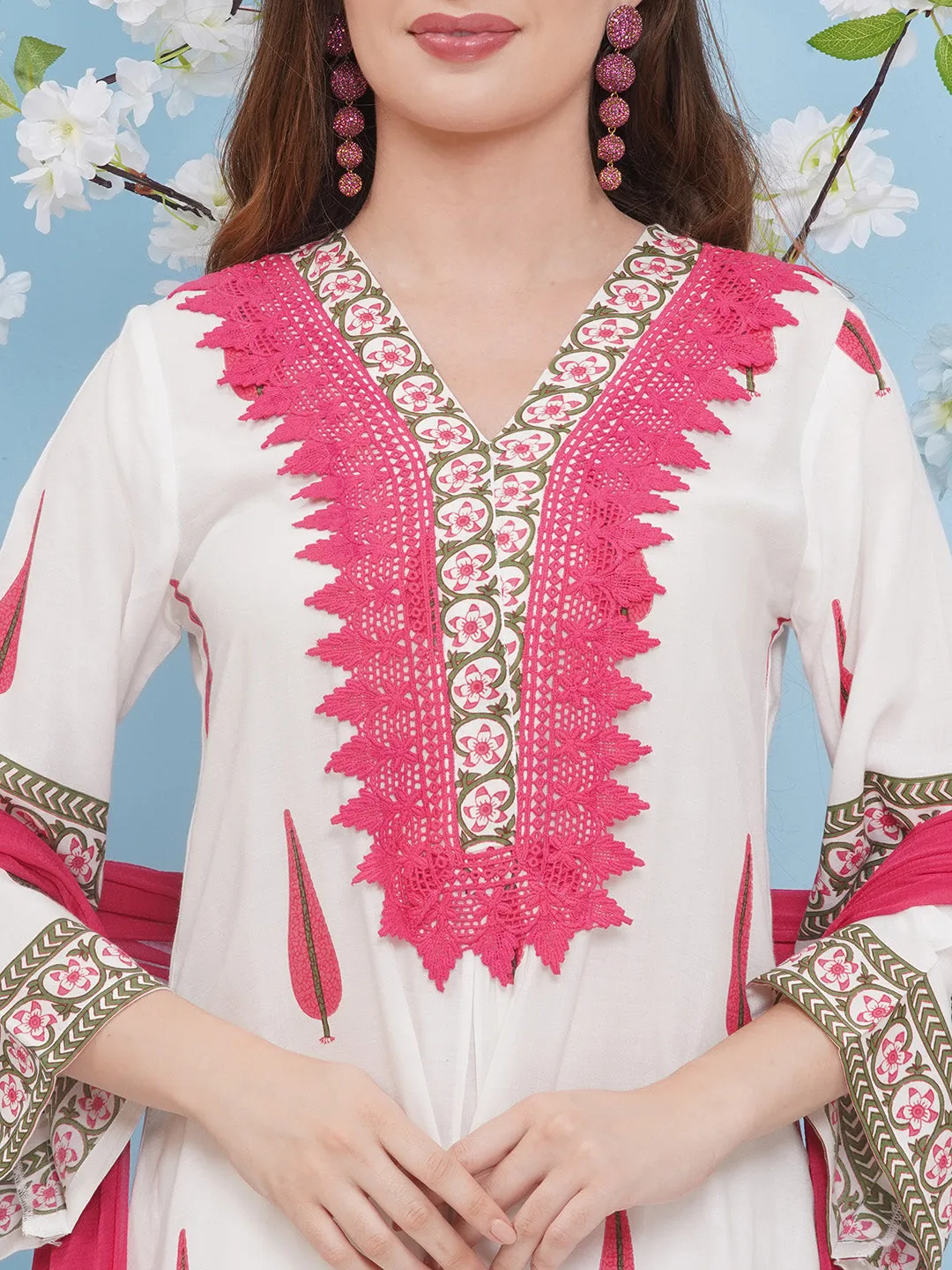 Jashvi White Colour floral printed Straight Kurta with Palazzos Dupatta.