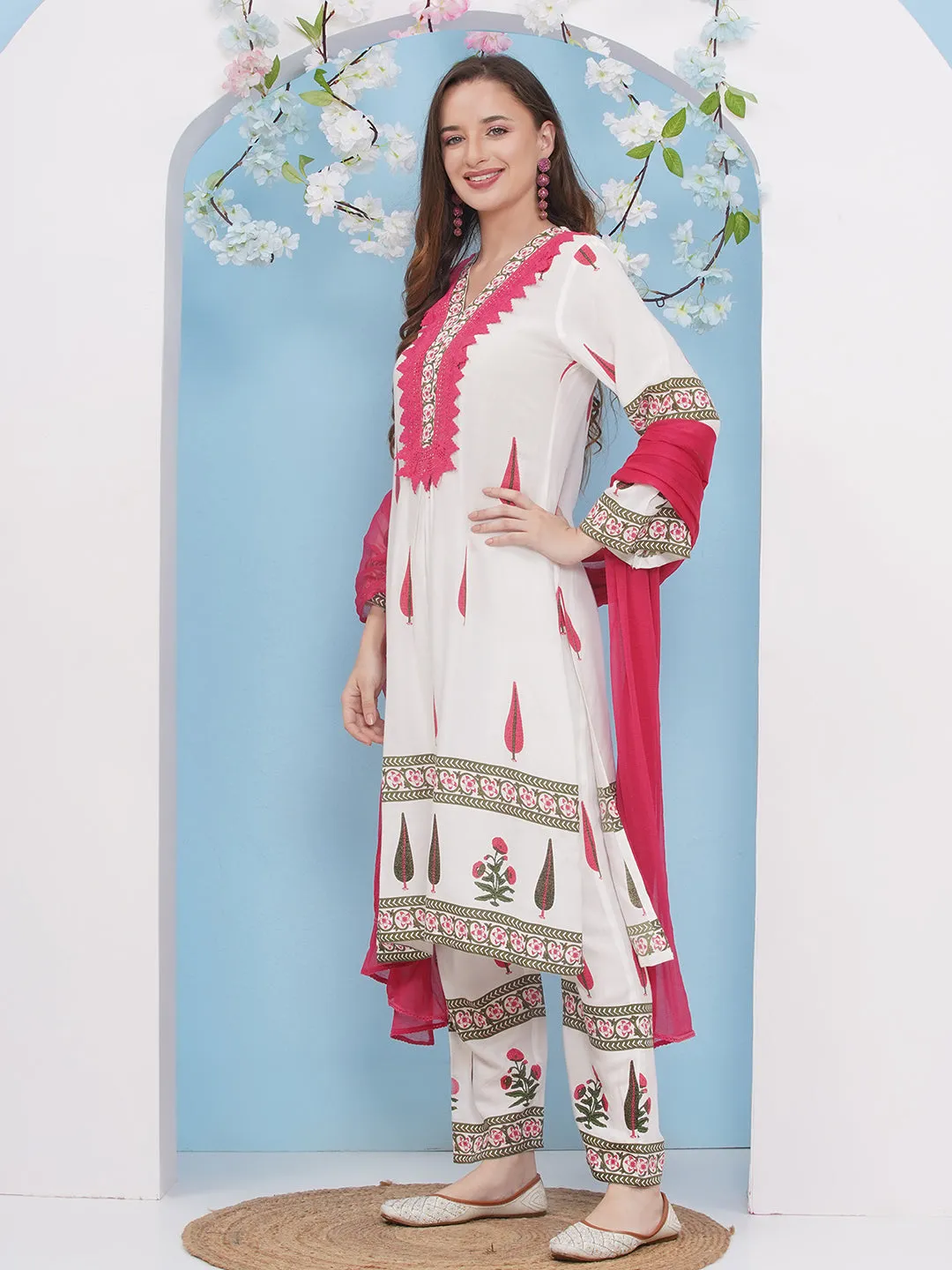 Jashvi White Colour floral printed Straight Kurta with Palazzos Dupatta.