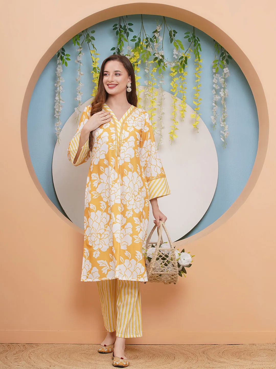 Jashvi Yellow & White Floral With Stripes Printed Kurta set