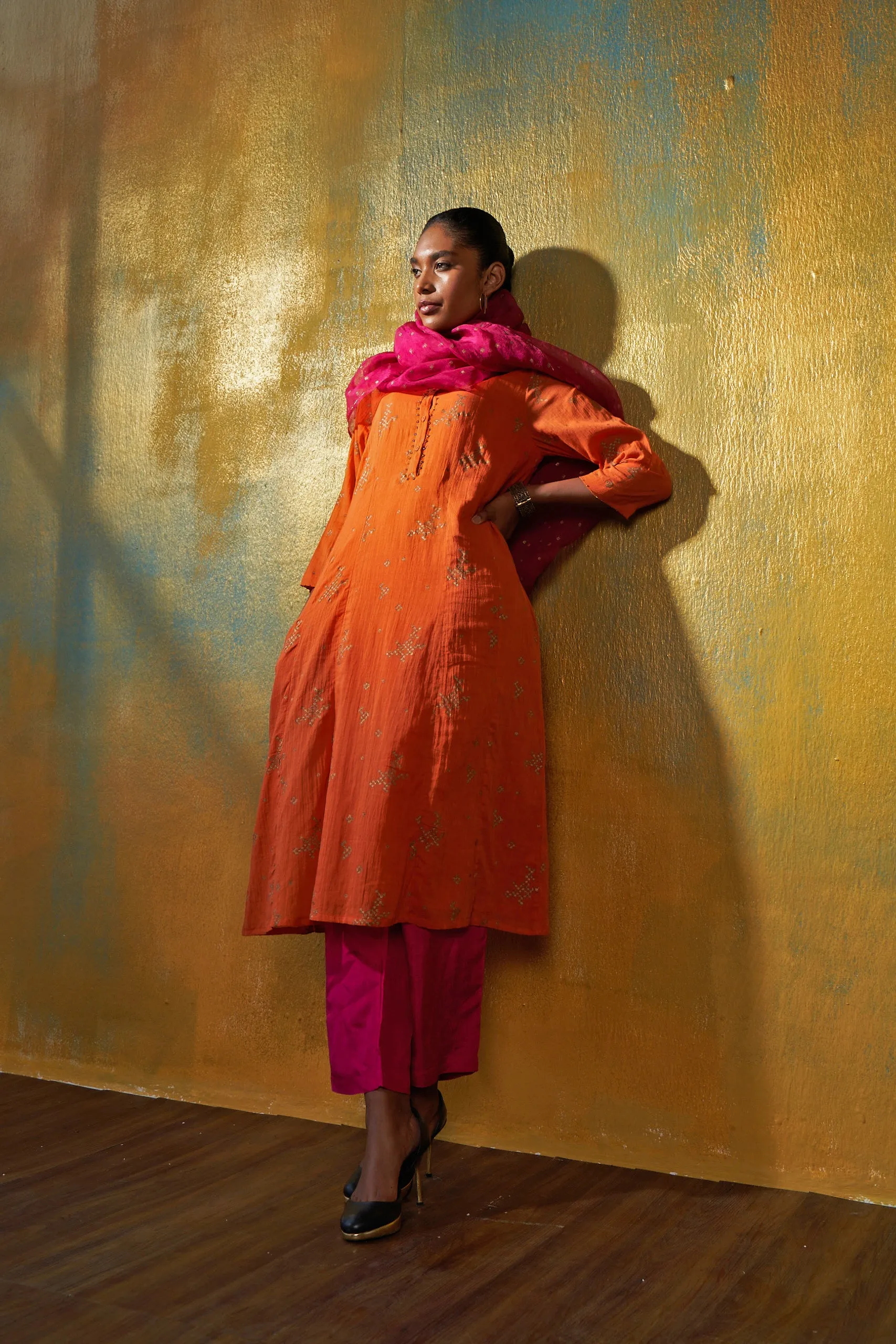 Kesar Gold Printed Kurta w/ Button Placket