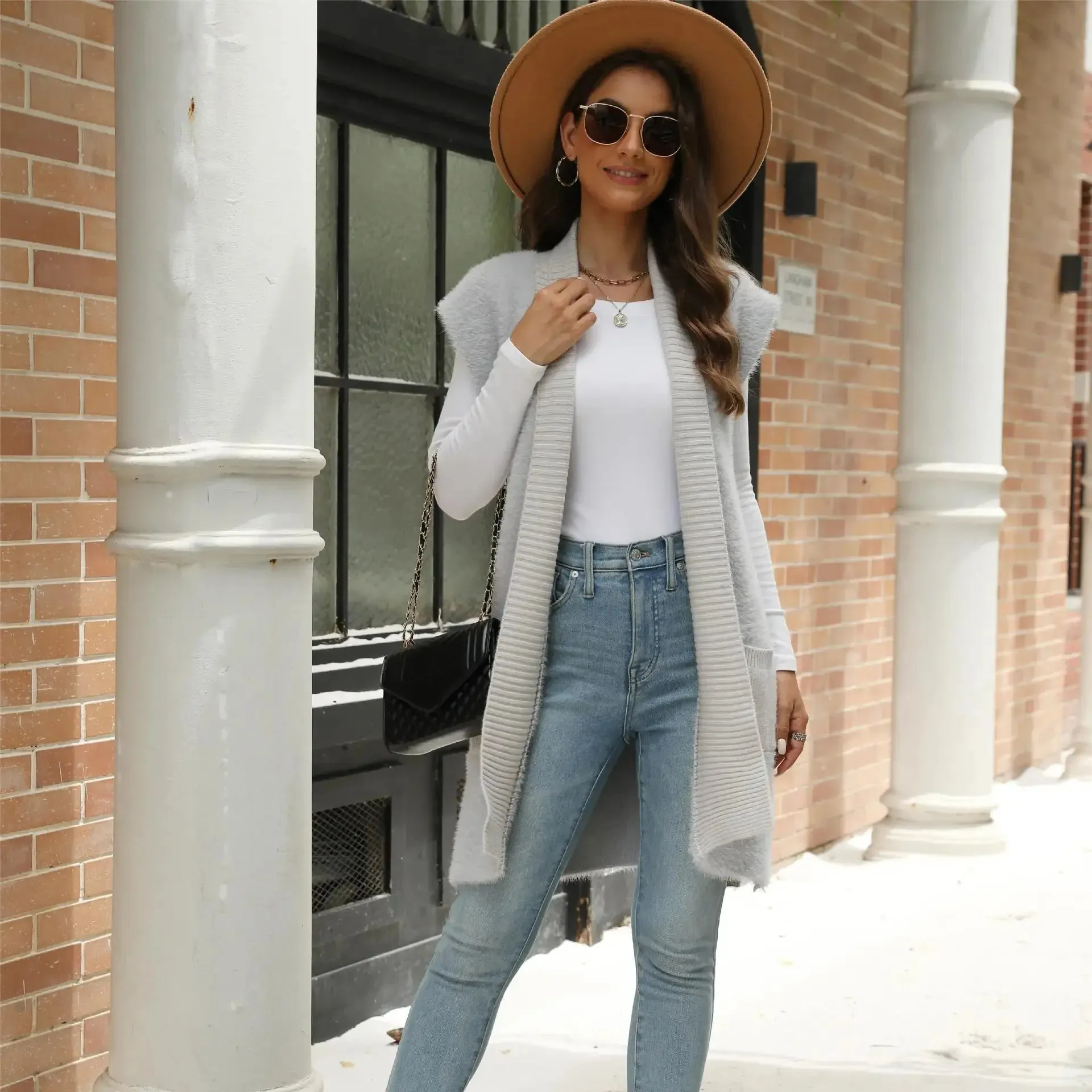Minimalist Layering Long Vest – Smart Casual Essential