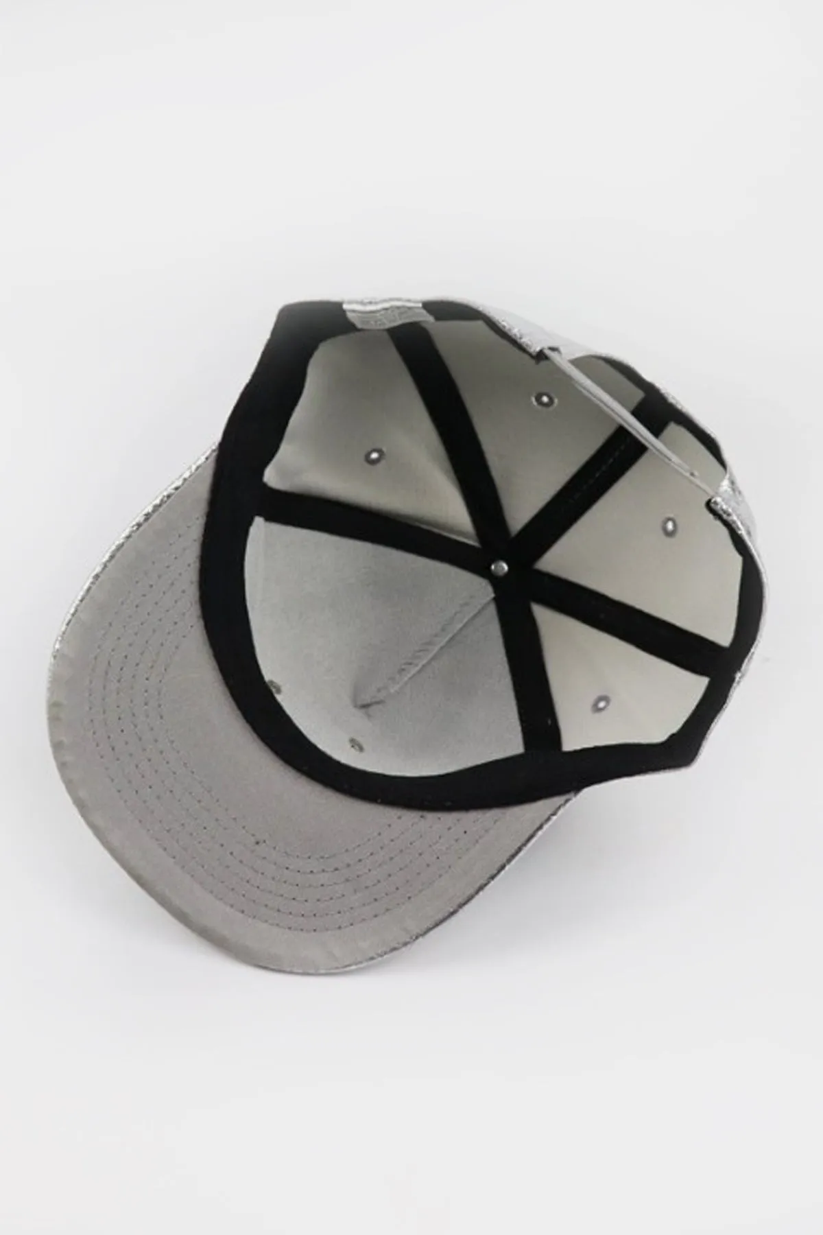 Reflective Silver Snapback Cap - S22 - MCP044R