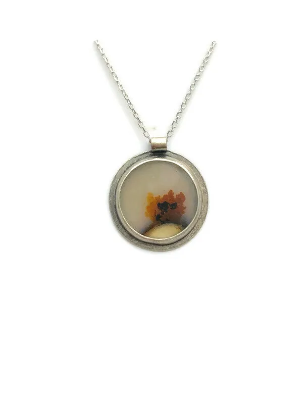 Round Dendritic Autumn Necklace