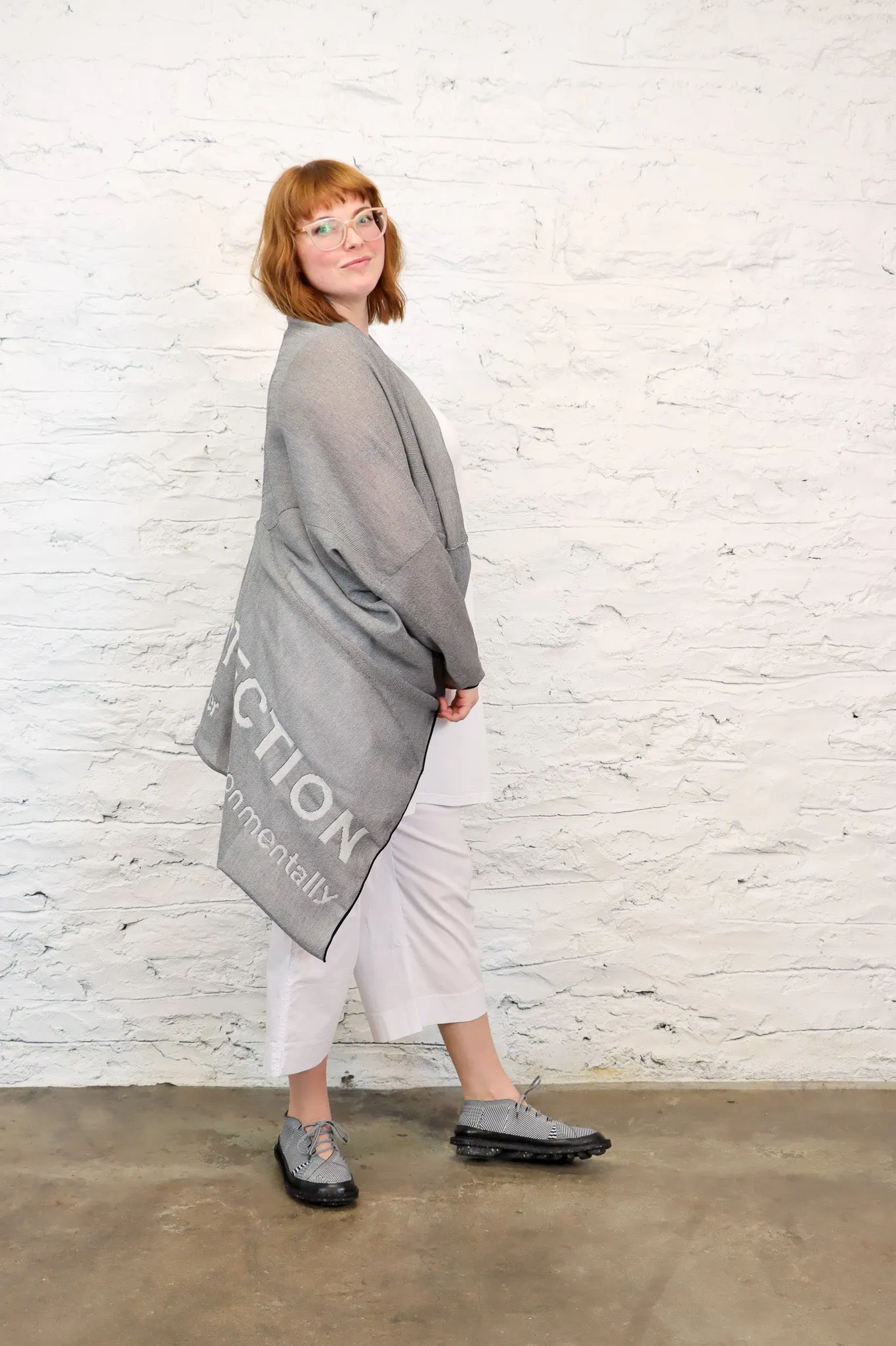 Rundholz Black Label 350 7105 Shrug (2 colors)