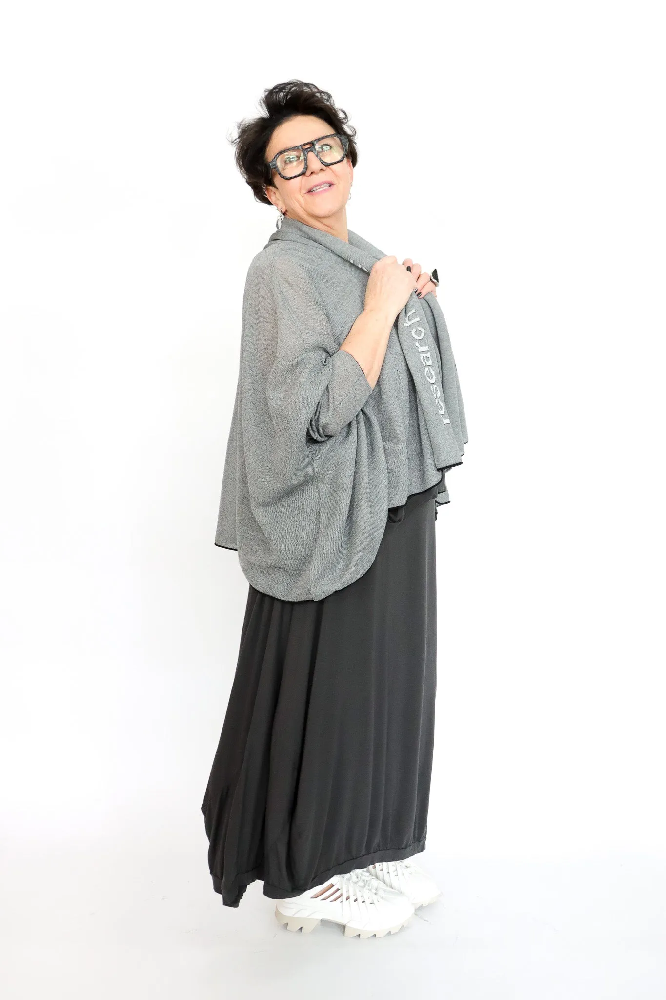 Rundholz Black Label 350 7105 Shrug (2 colors)