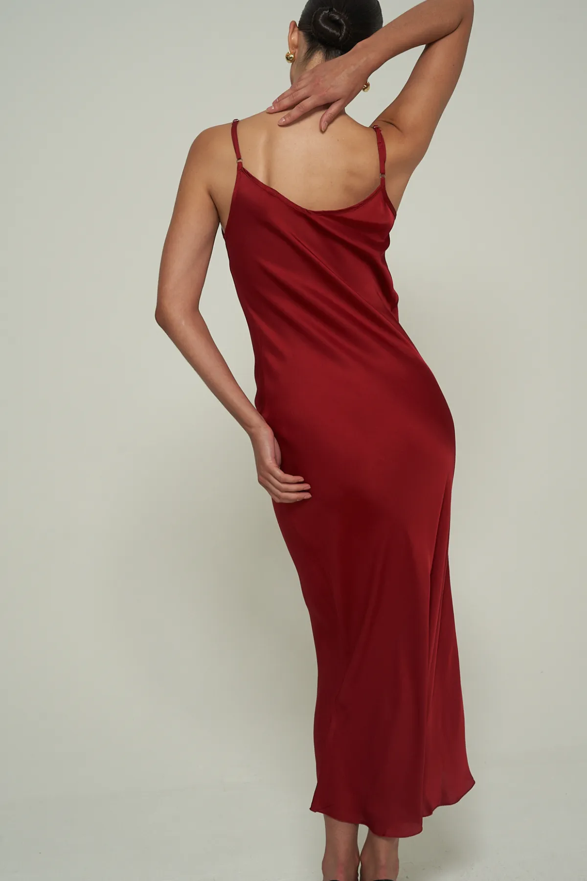 SATIN MAXI SLIP DRESS IN RED