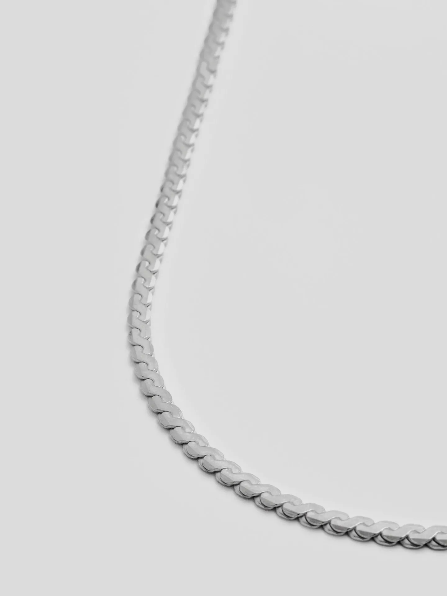Serpentine Chain