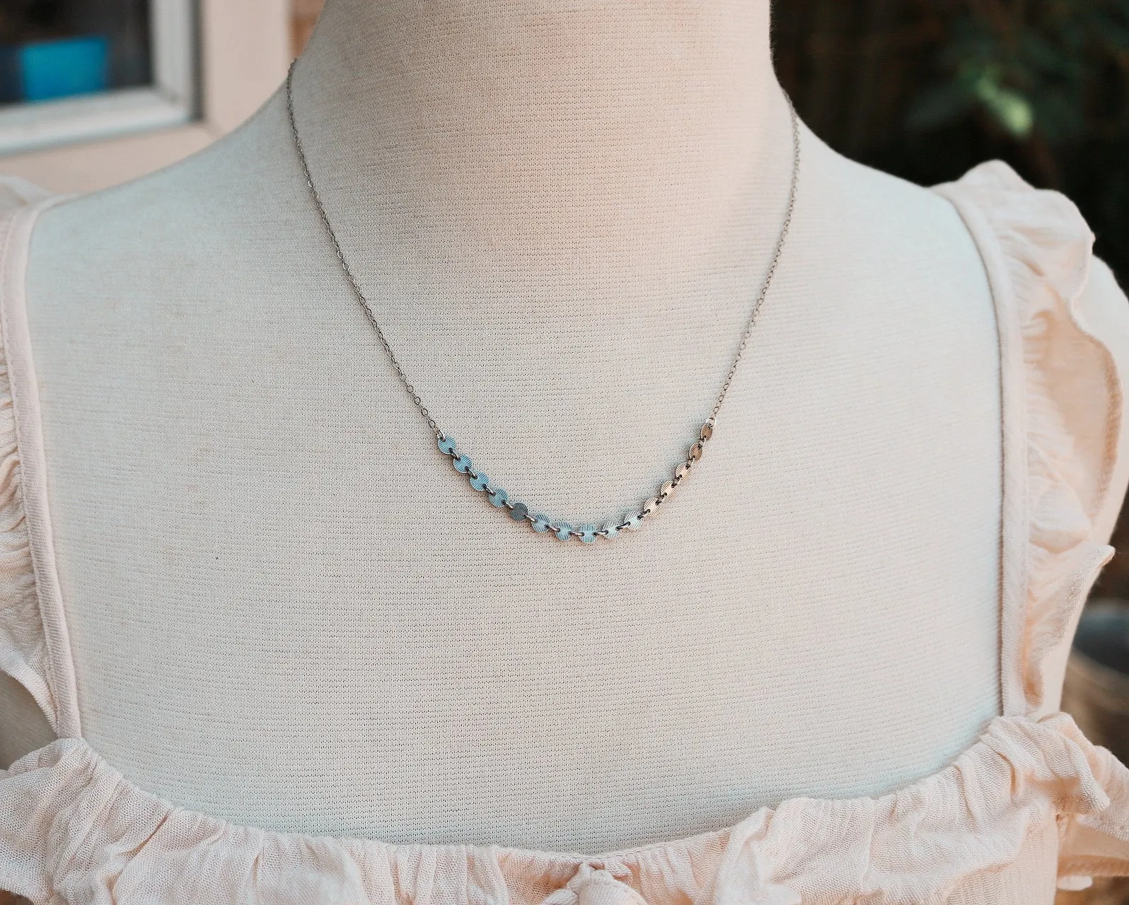 Textured Layering Chain