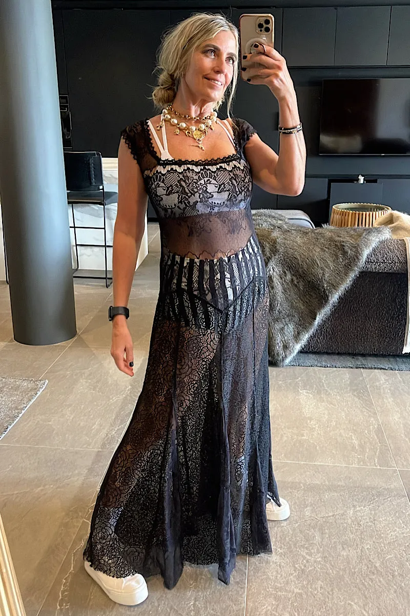 The Gypsy Girl Lace Dress