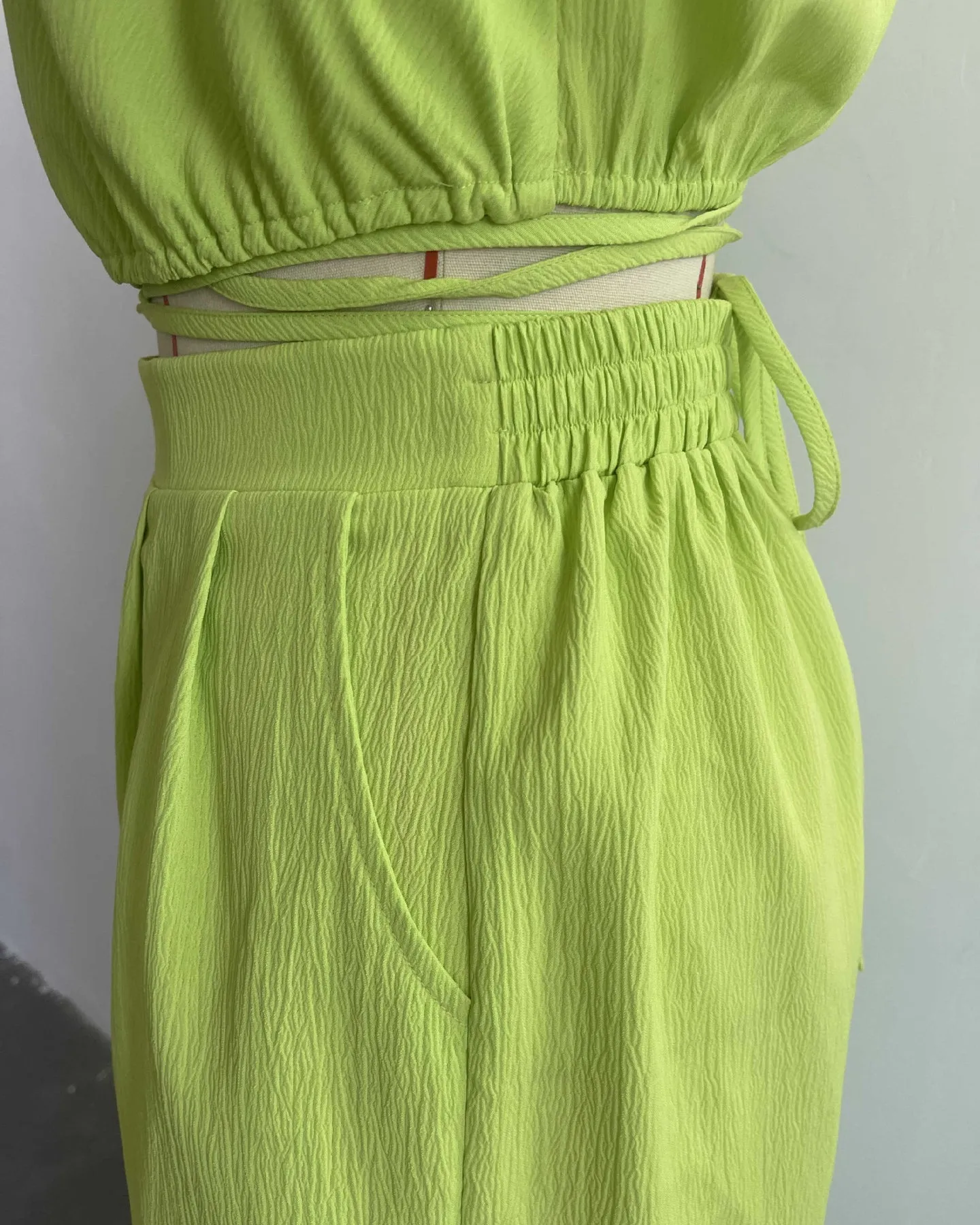V-Neck Short-Sleeved Wide-Leg Pants Suit