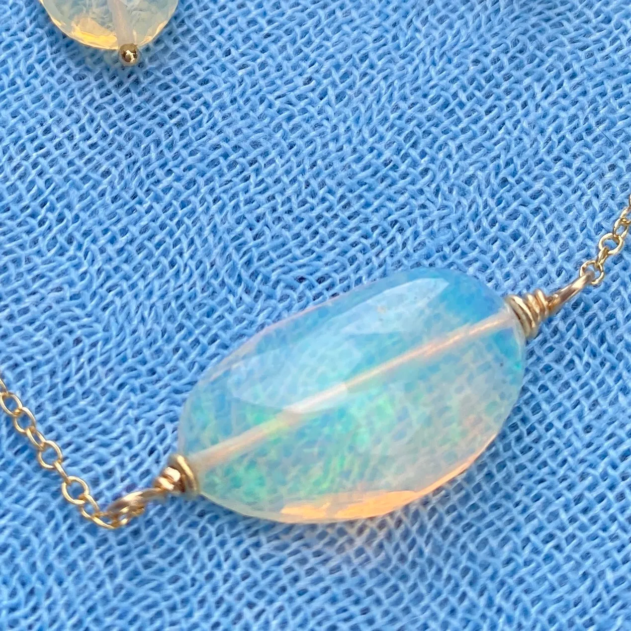 Welo Opal Single Layering Necklace