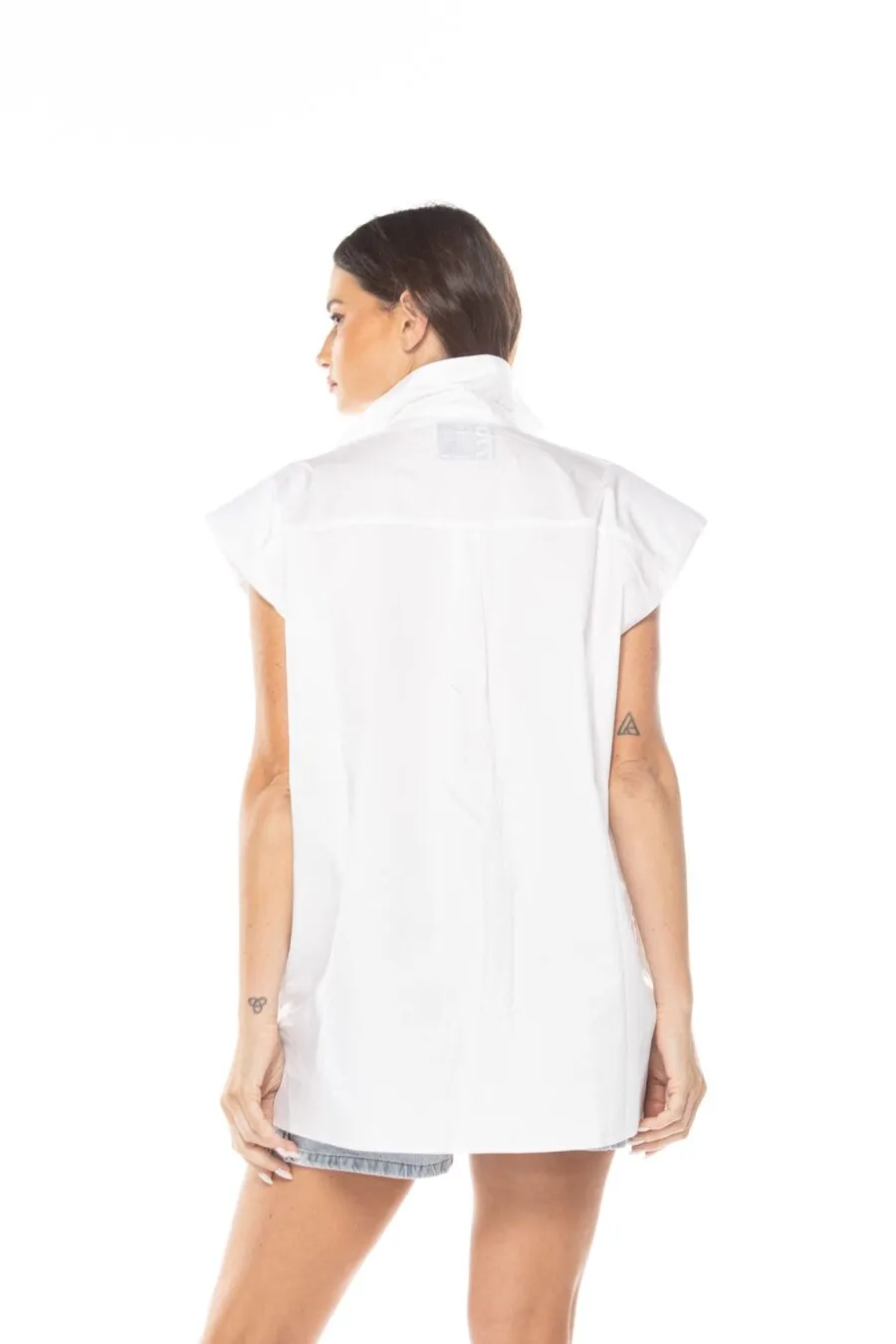White shoulder padded short sleeve denim shirt | MADE VEST JEANS