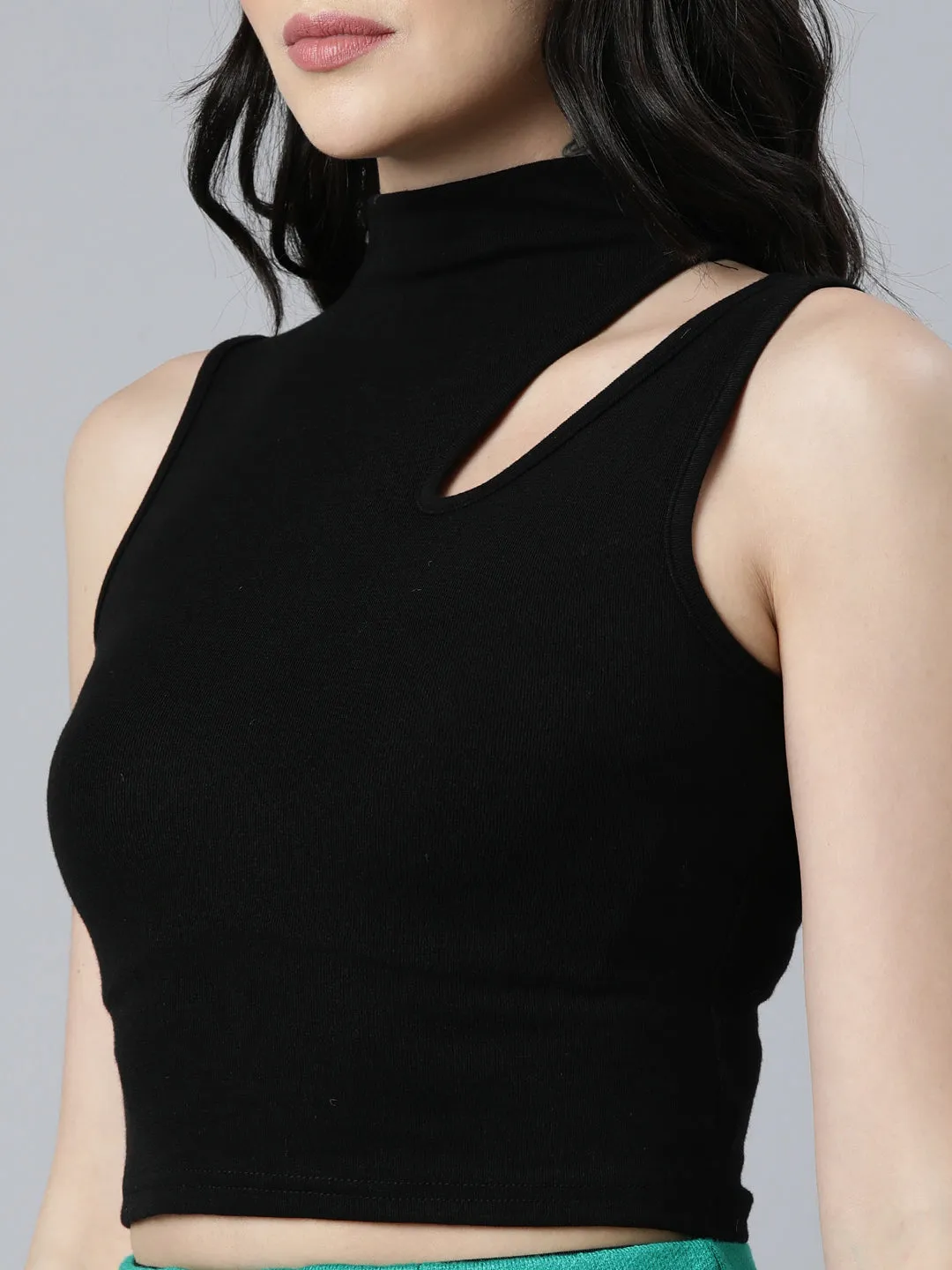 Women Solid Black Tank Crop Top