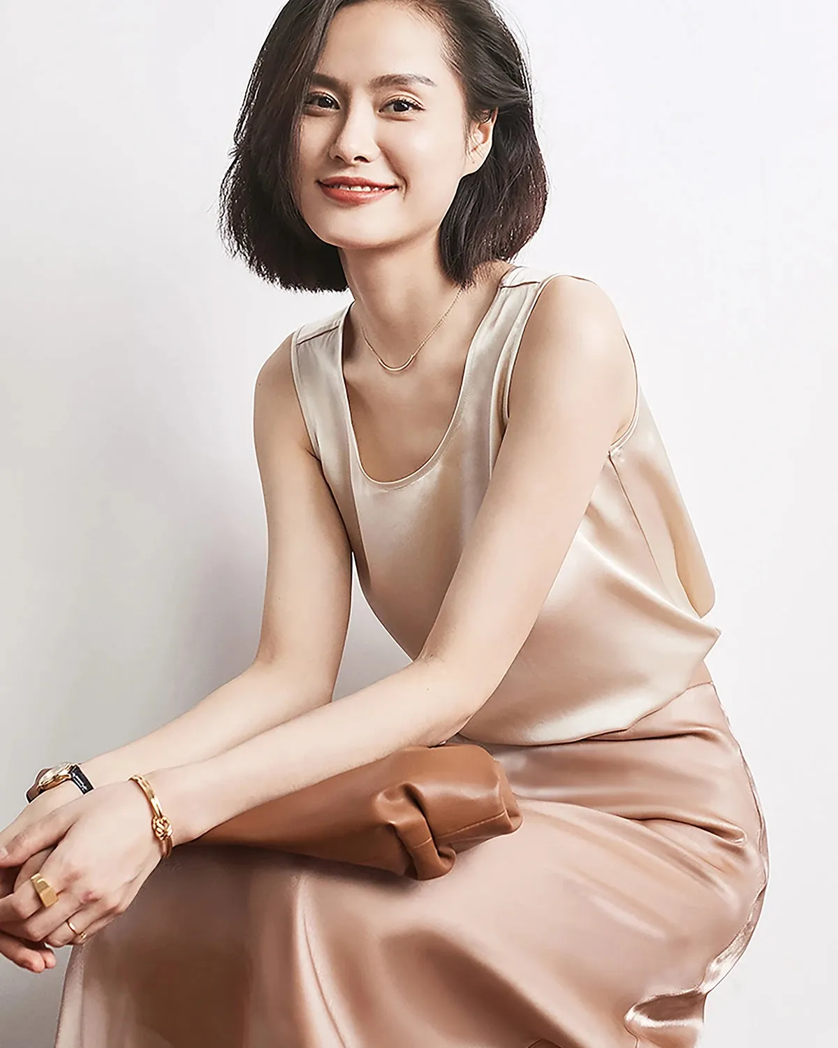 Women's Round Neck Sleeveless Silk Tank